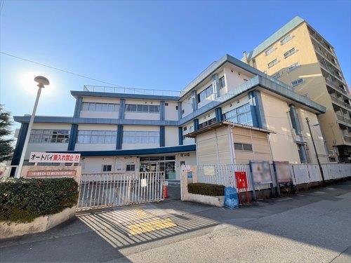 中野区立野方図書館 830ｍ