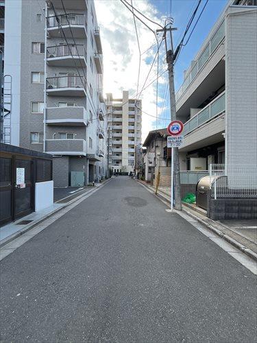 現地含む前面道路