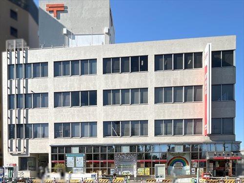 新宿北郵便局 1280m