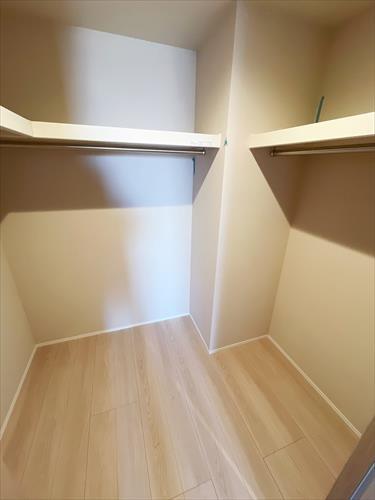 洋室約11.3帖（WIC）