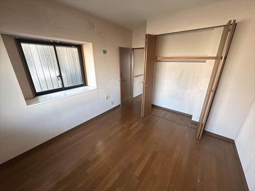 北西側洋室約6.5帖