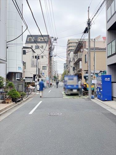 現地前道路