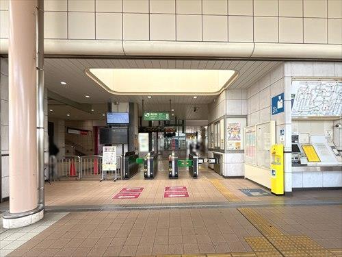 京葉線「舞浜」駅870m
