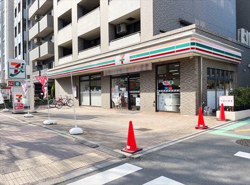 セブンイレブン中野中央5丁目店 250m