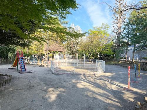 中央西公園(80m)