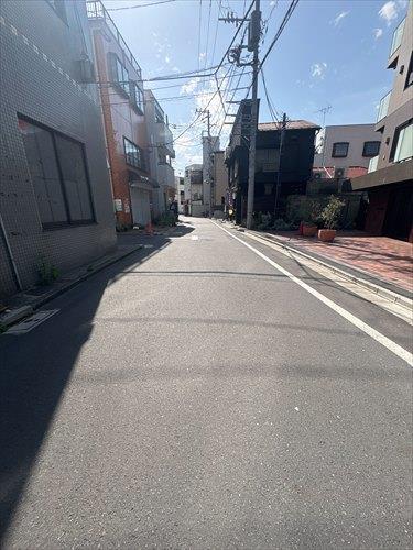 北側前面道路(2026年4月撮影)