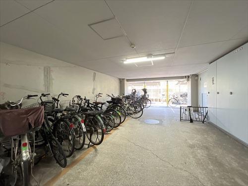 駐輪場
