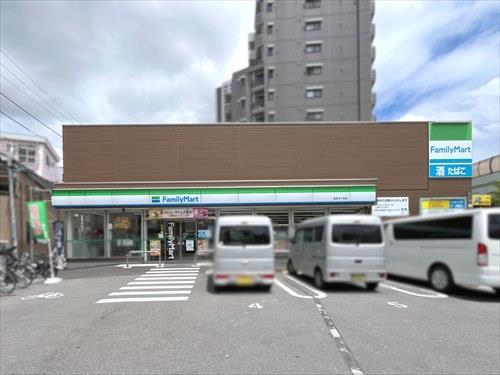 ファミリーマート金町五丁目店90m