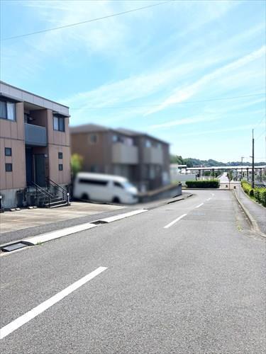 現地前道路