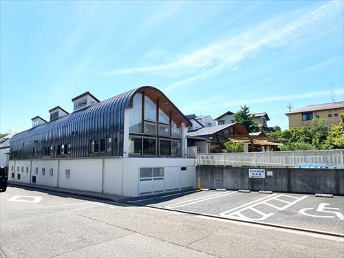 花の木保育園(770m)