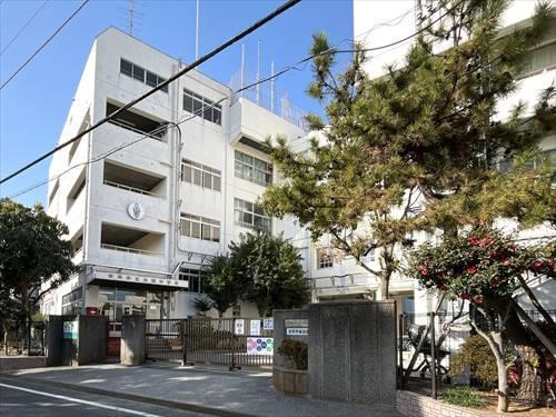 市川市立大洲中学校330m 市川市立大洲中学校330m