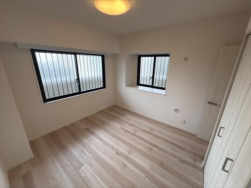北側洋室約6.5帖