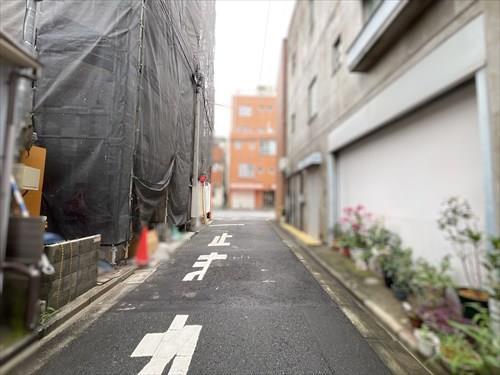 側面道路（2026年9月撮影）