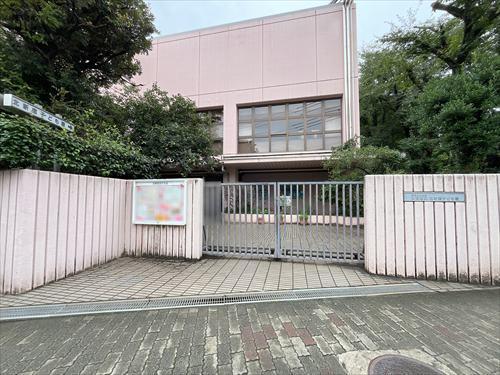 新宿区立北新宿子ども園310m