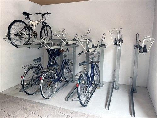 駐輪場 駐輪場