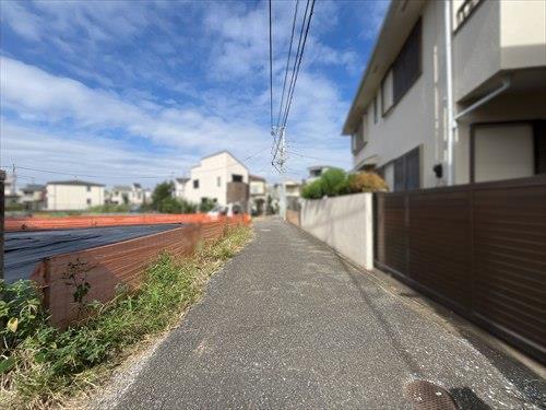前面道路（2026年10月撮影）