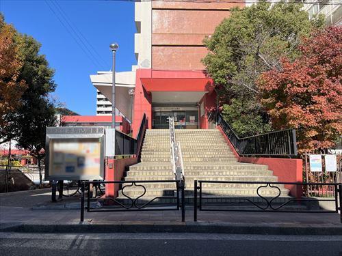 文京区立本駒込図書館 200ｍ