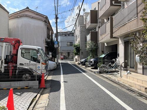 前面道路（物件：左手）