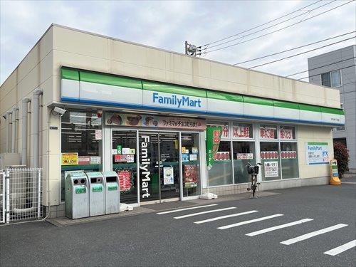 ファミリーマート東十条六丁目店230ｍ