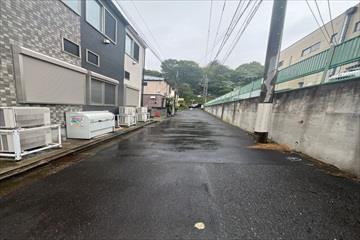 前面道路（2024年10月撮影）