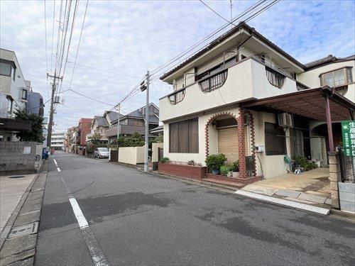 前面道路を含む現地（撮影：右手）