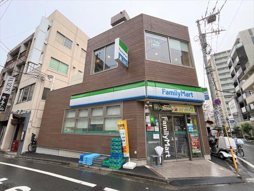 ファミリーマート南大塚三丁目店 40ｍ