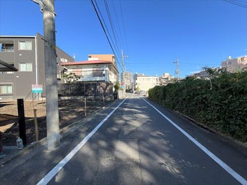 前面道路（物件：左手）