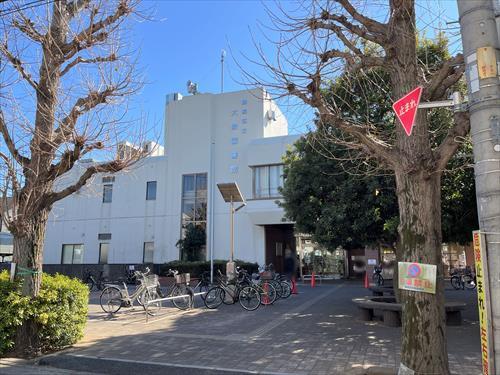 練馬区立大泉図書館 1270ｍ