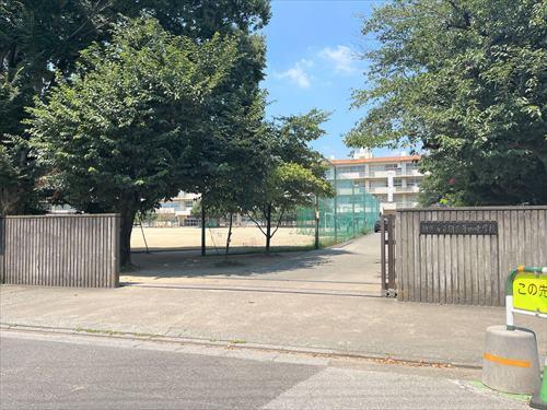 朝霞市立朝霞第四中学校 620ｍ