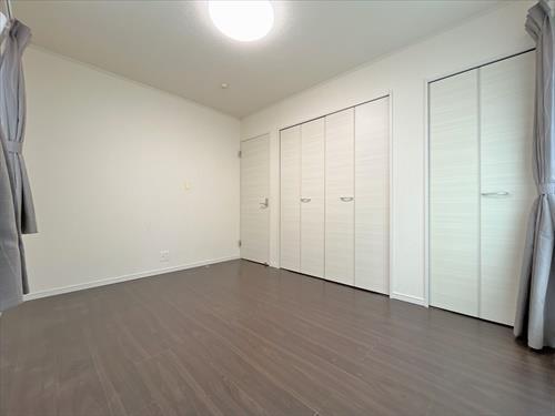 西側洋室約６帖（2）