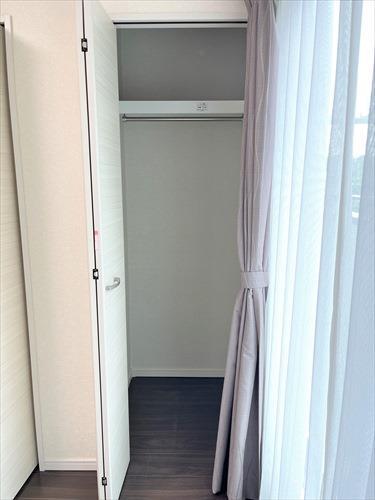 クローゼット（西側洋室約６帖2-2）