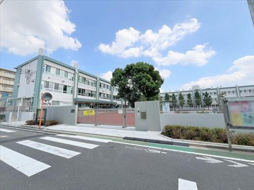 板橋区立志村第六小学校 880ｍ