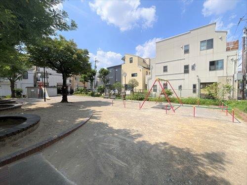 板橋区立蓮根公園 290ｍ