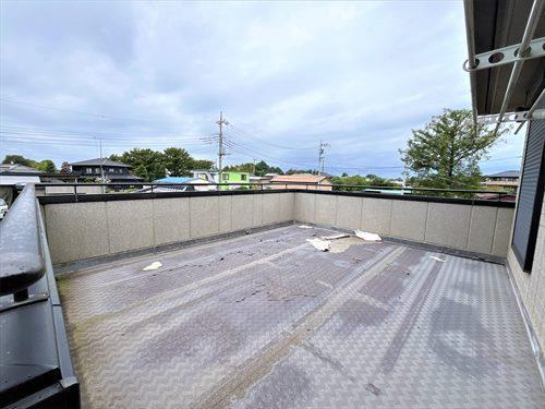 ２階ベランダ（和室西側）