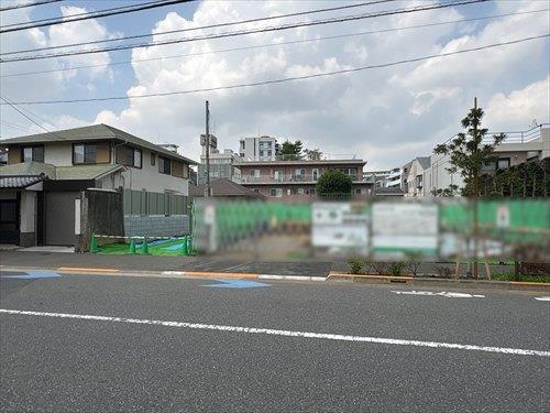 対向車線側から撮影