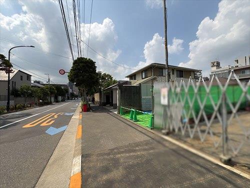 前面道路から撮影