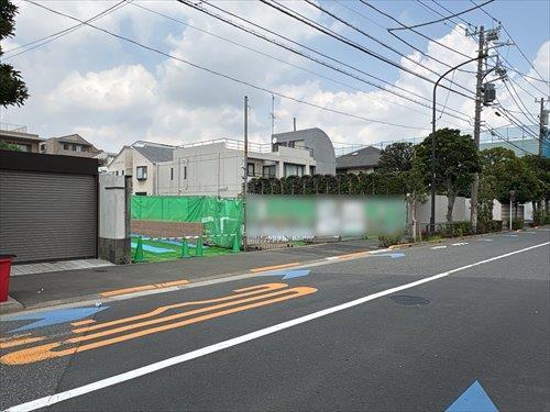 対向車線側から撮影