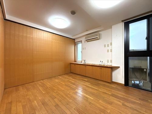 1階サービスルーム