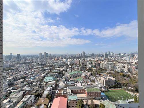 バルコニーからの眺望（リビング側）