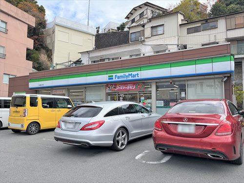 ファミリーマート熱海春日町店 140ｍ