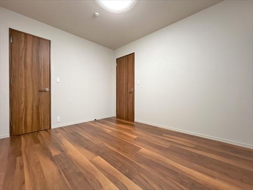 洋室約8帖（2）