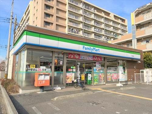 ファミリーマート川口朝日店（徒歩６分）