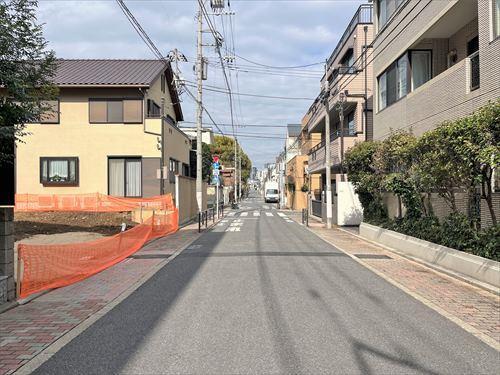 前面道路（物件：左手）