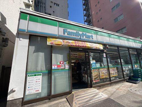 ファミリーマート豊島駒込店まで約40ｍ