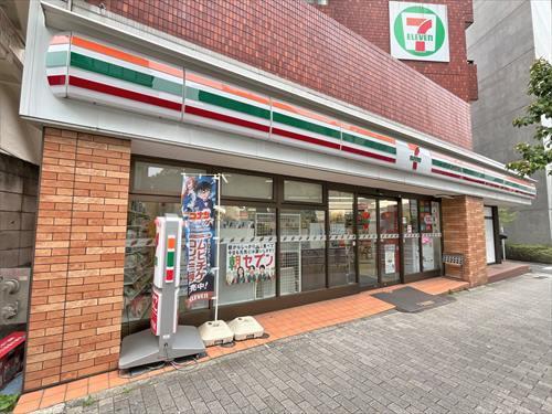 セブンイレブン南池袋３丁目店 90ｍ
