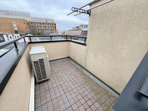 ルーフバルコニー（下）