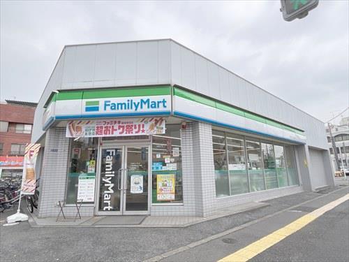 ファミリーマート十条仲原三丁目店430ｍ