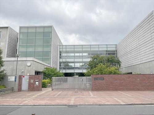 北区立十条富士見中学校 1300ｍ