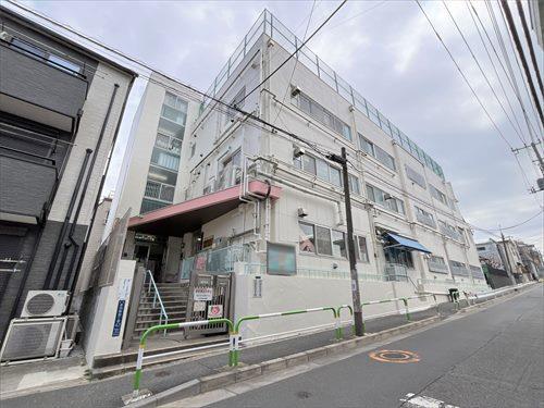 赤羽西保育園 160ｍ