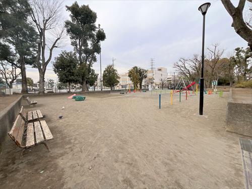 徳丸ヶ原公園　560ｍ